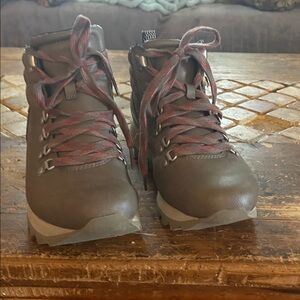 Merrell Women's Lace Up Boots - Brown and Red